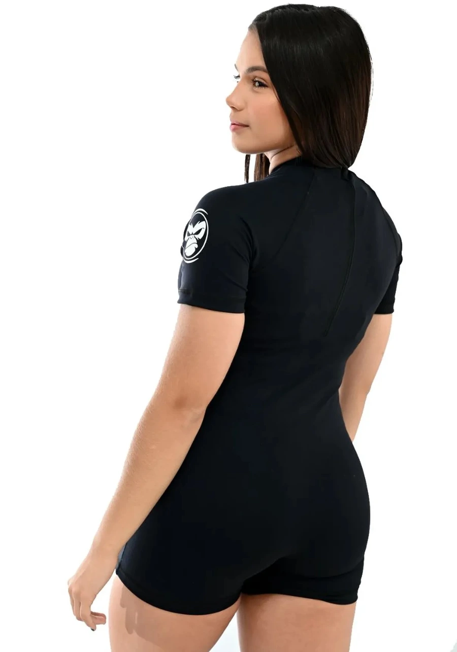 Macaquinho Feminino In The Guard