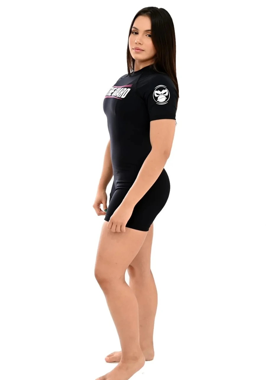 Macaquinho Feminino In The Guard