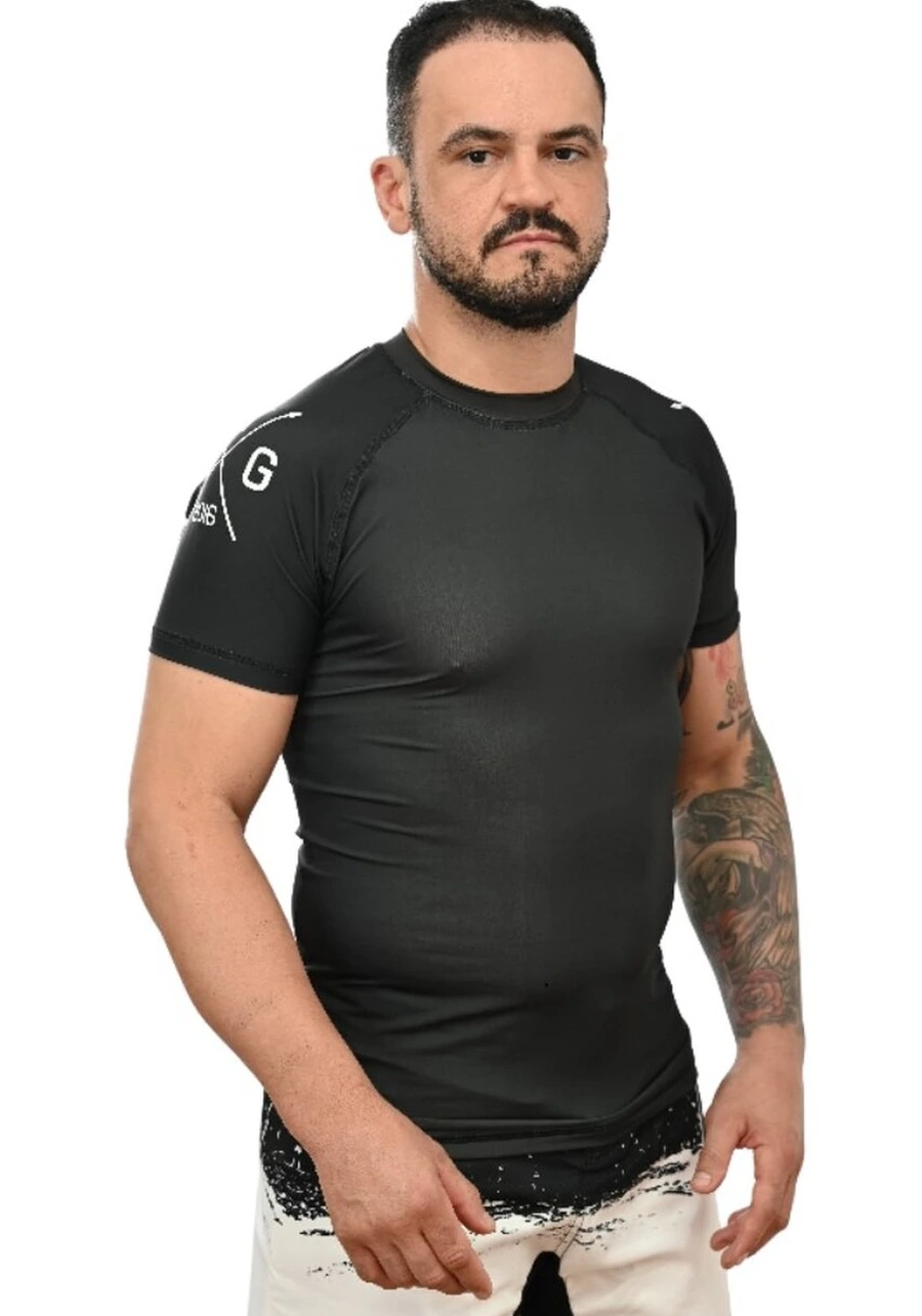 Rash Guard Masculina Confort Manga Curta