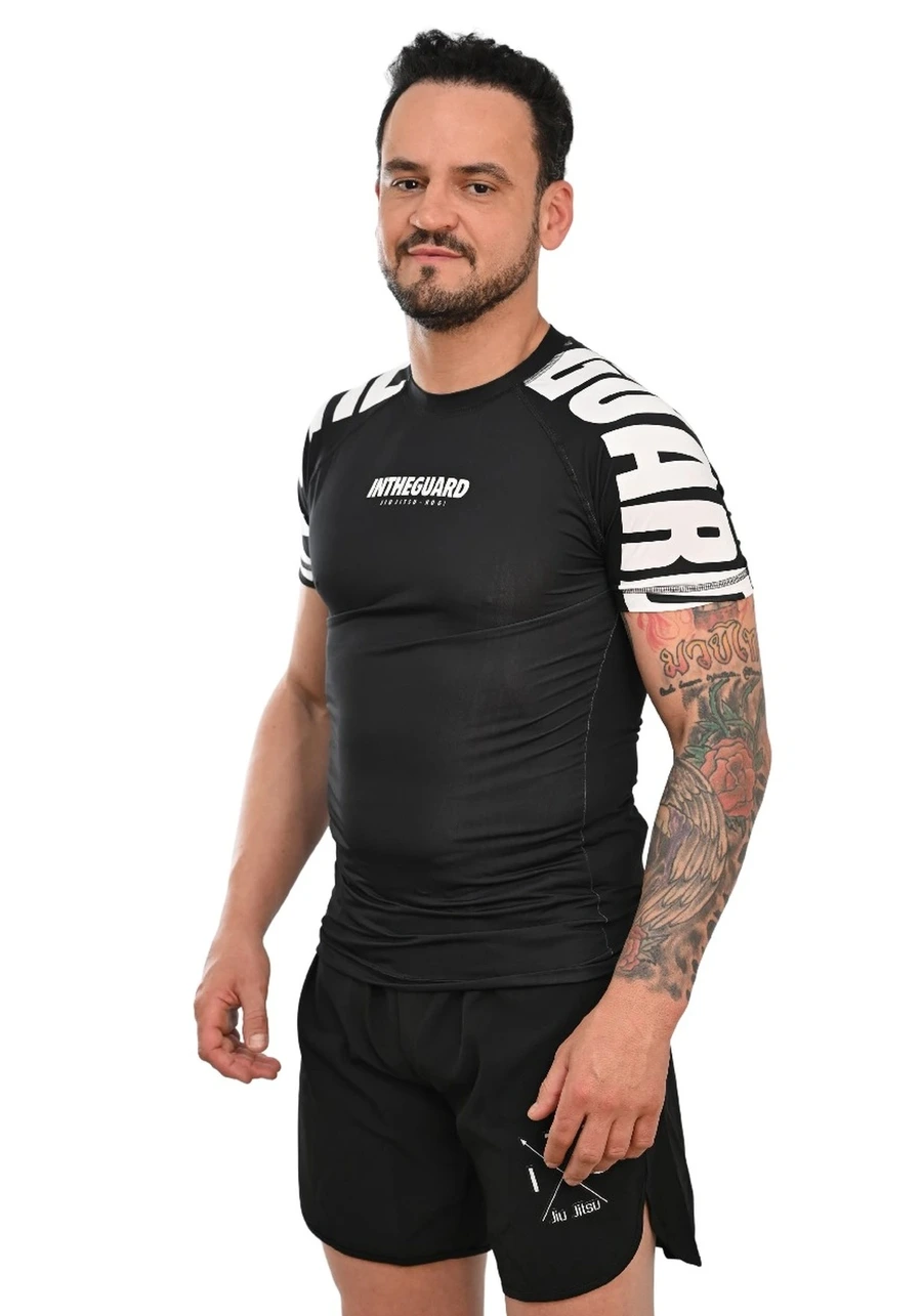 Rash Guard Masculina Cores Faixas Preta