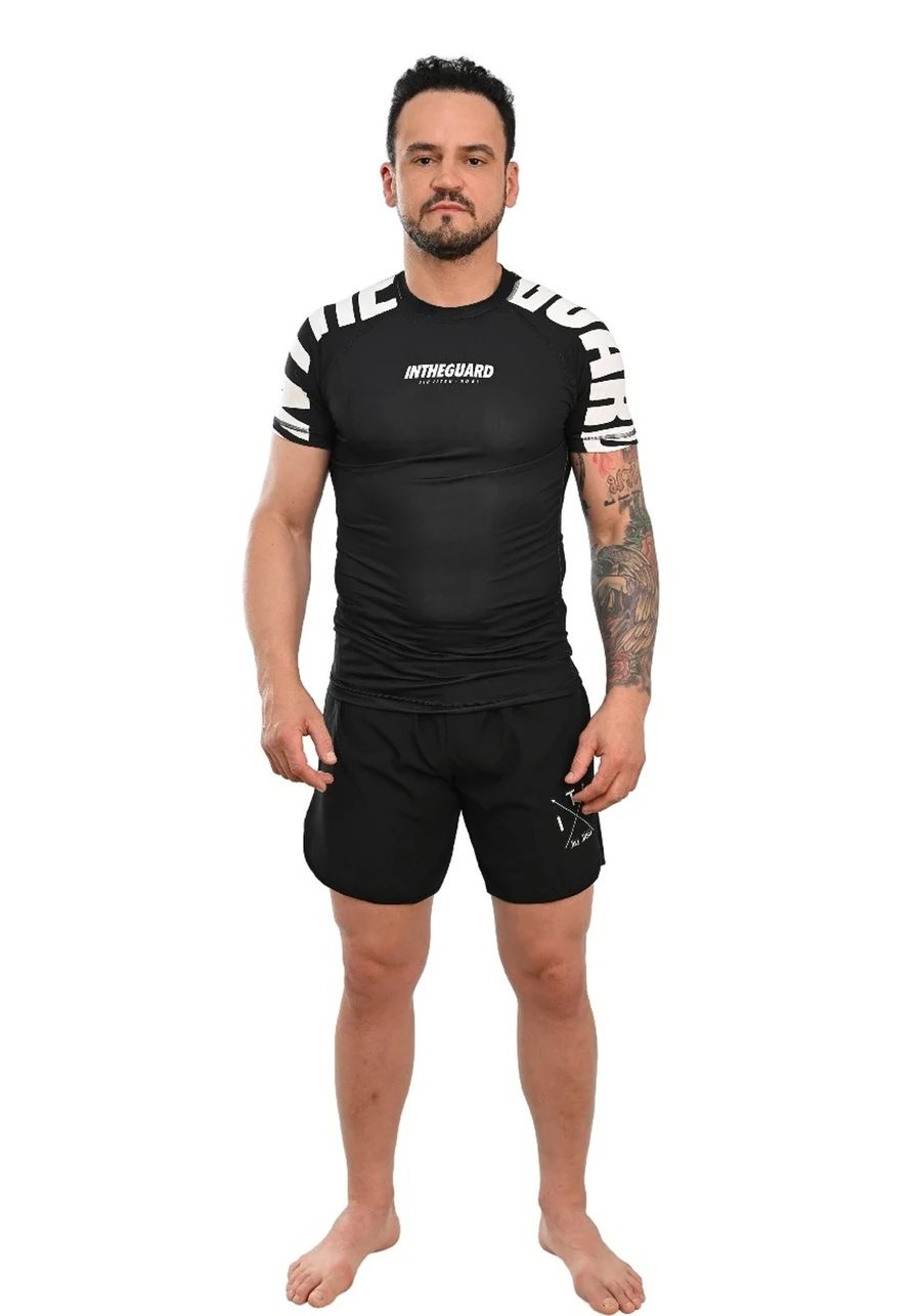 Rash Guard Masculina Cores Faixas Preta