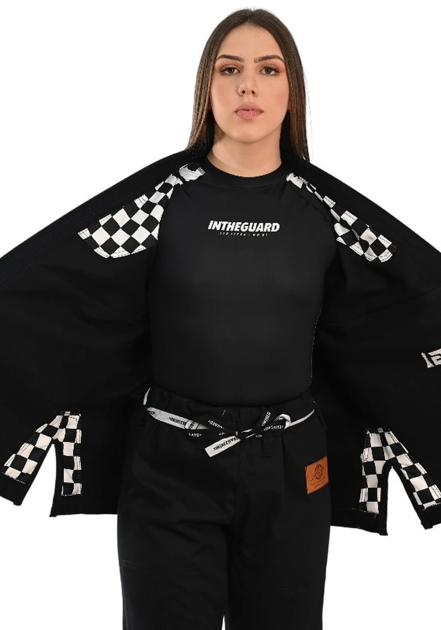 Kimono In The Guard Feminino Xadrez Preto