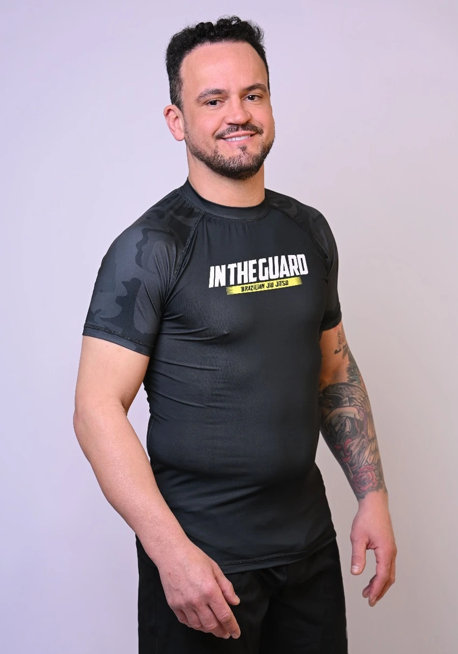 Kit Bermuda Revolução pro + Rash Guard Tatico