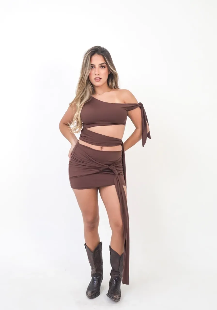 Cropped Lis Bella