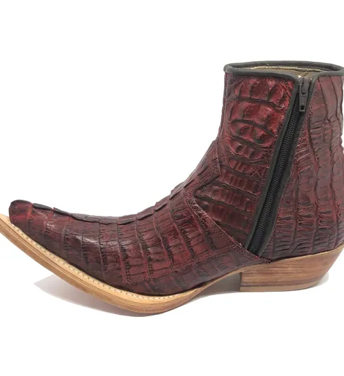 Bota Texana Reizinho Premium de Couro Legítimo de Jacaré Vinho Rabo LIMITED EDITION - Cano Curto, Bico Fino - Solado de Couro Artesanal