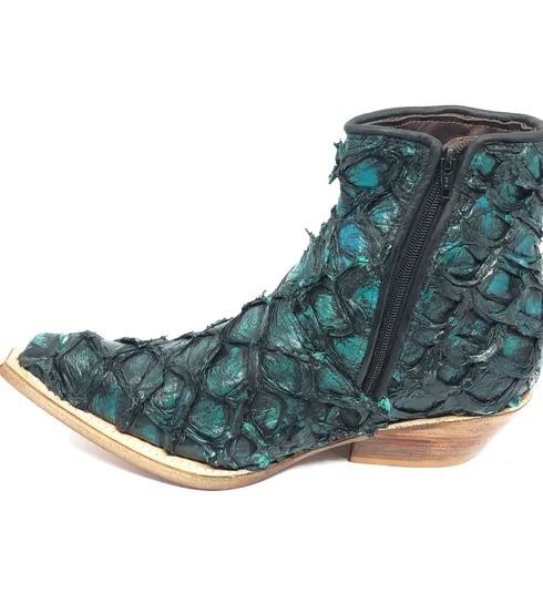 Bota Texana Reizinho Premium de Couro Legítimo de Pirarucu Ocean - Cano Curto, Bico Fino - Solado de Couro Artesanal
