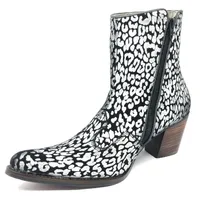 BOTA Western FEMININA DE COURO BOVINO IMITAÇÃO DE ONÇA PRATA - CANO CURTO, BICO FINO - imagem 5
