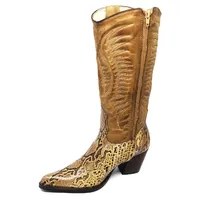Bota Western Feminina De Couro Bovino Imitação de Cobra Desert - Cano Alto, Bico Fino - imagem 2