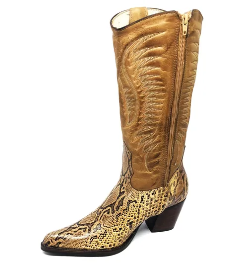 Bota Western Feminina De Couro Bovino Imitação de Cobra Desert - Cano Alto, Bico Fino