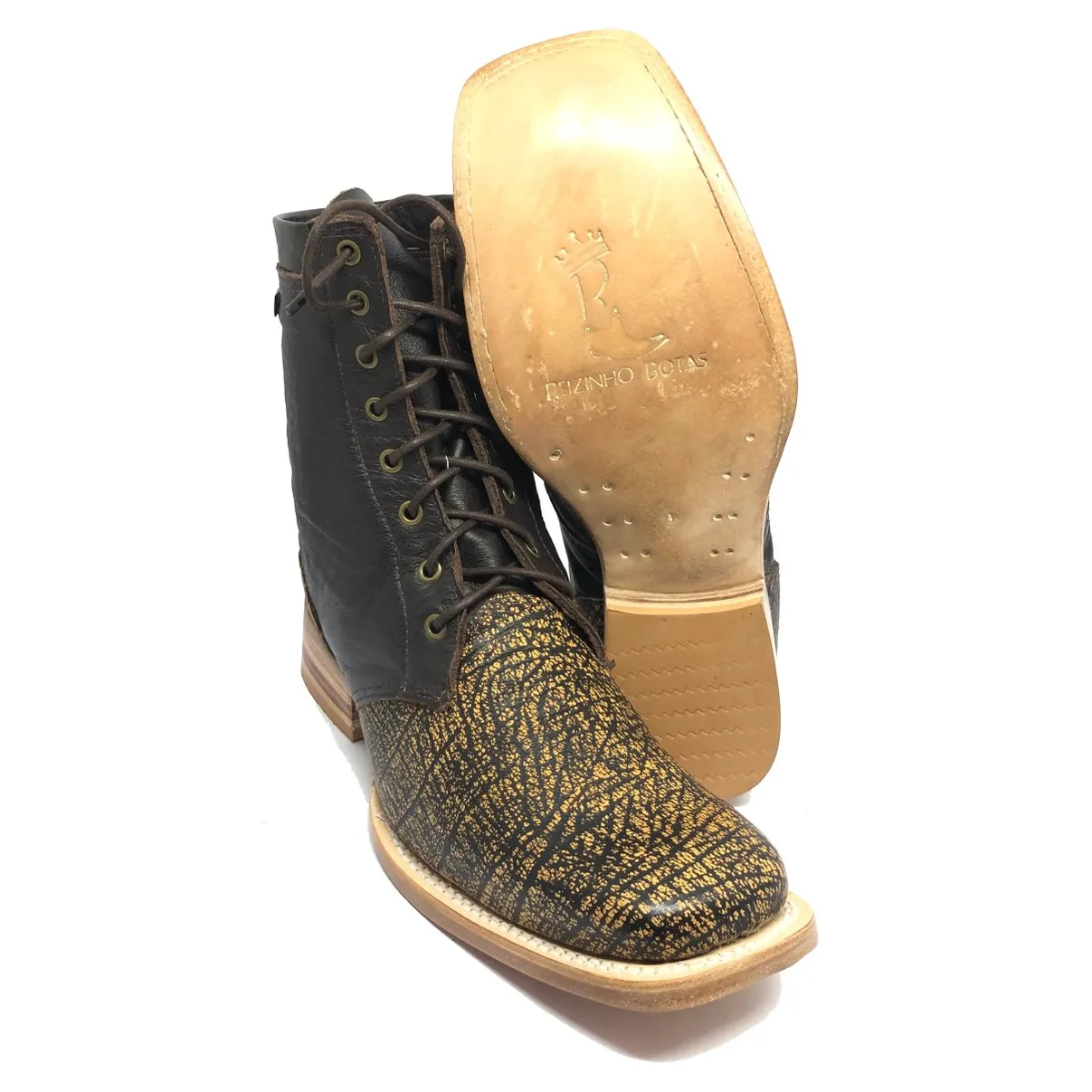 Coturno Texano Reizinho Premium de Couro Legítimo Bovino Imitação de Elefante Black Cognac - Cano Curto, Bico Quadrado - Solado de Couro Artesanal