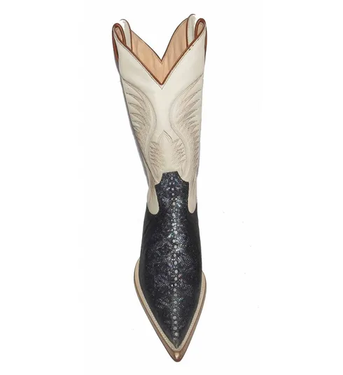 Bota de Arraia Rainha Blue Sky - CANO ALTO, BICO FINO, ​SOLADO DE COURO ARTESANAL