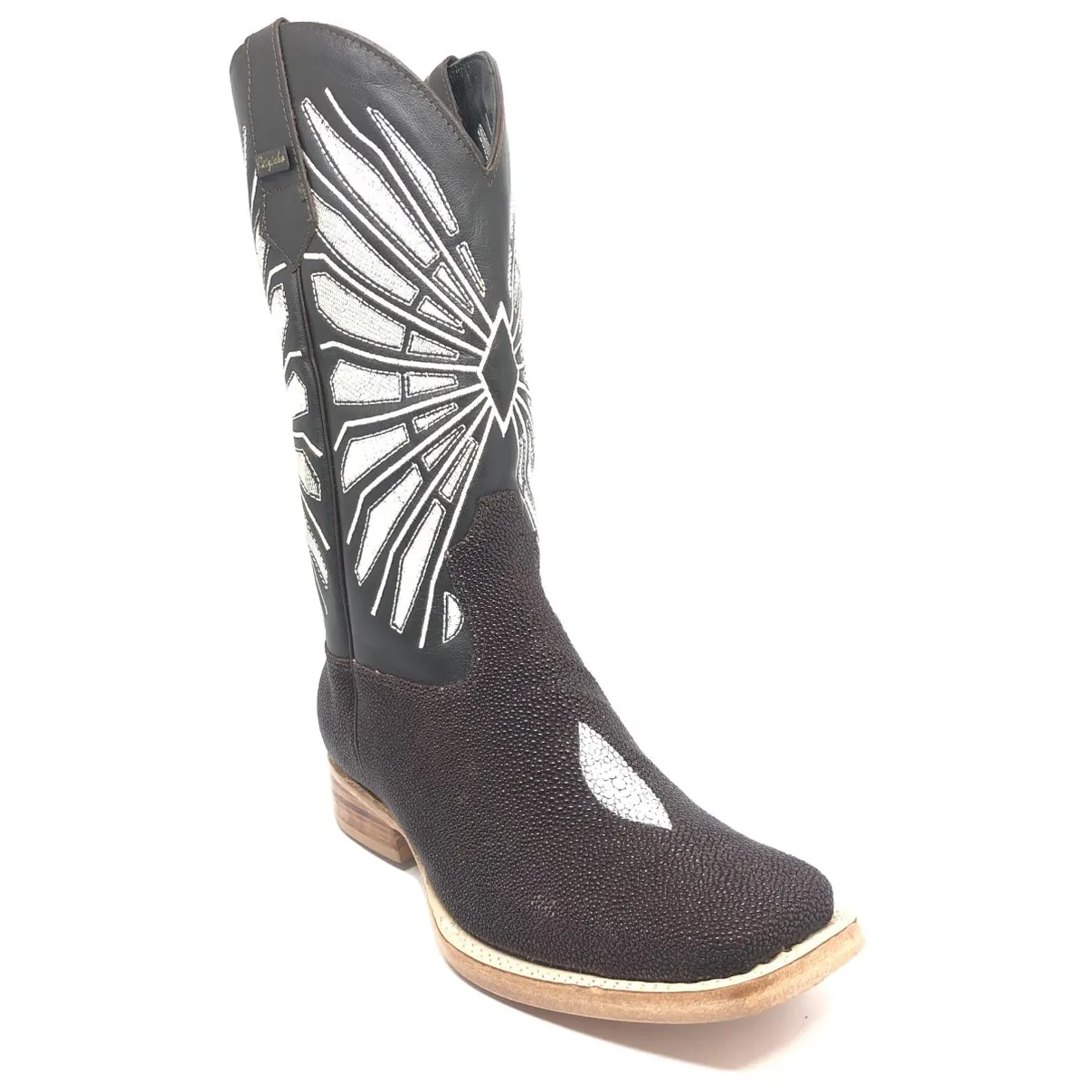 BOTA DE ARRAIA CAFÉ - CANO ALTO, BICO QUADRADO, ​SOLADO DE COURO ARTESANAL