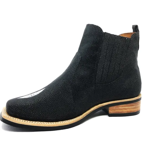 Bota de Arraia Preta - Cano Curto, Bico Quadrado, Solado X-Flex Artesanal