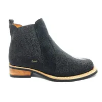 Bota de Arraia Preta - Cano Curto, Bico Quadrado, Solado X-Flex Artesanal - imagem 1