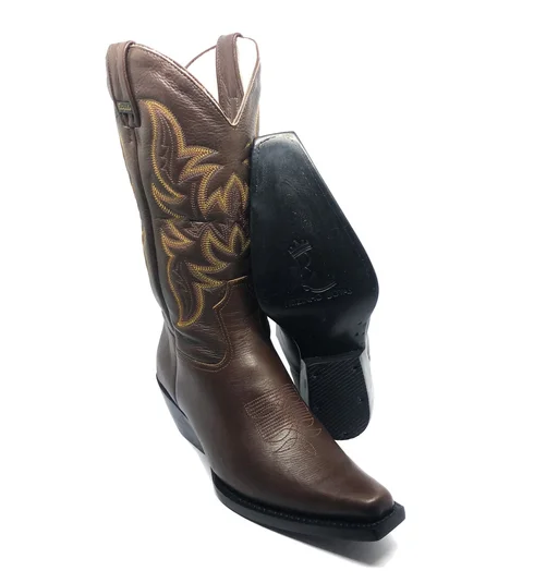 Bota Texana de Couro Bovino Marrom Café - Cano Alto, Bico Fino Quadradinho - Solado de Couro Artesanal | Reizinho Botas