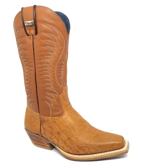 BOTA DE BARRIGA DE AVESTRUZ CONHAQUE - CANO ALTO, BICO QUADRADINHO, SOLADO DE COURO ARTESANAL