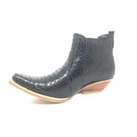Bota de Cobra Python Preta - Cano Curto, Bico Fino Quadradinho, Solado de Couro Artesanal - imagem 5