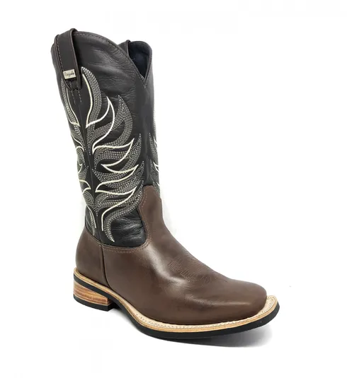 Bota de Couro Bovino Marrom Reforçada - 3 COSTURAS - CANO CURTO, BICO QUADRADO, ​SOLADO X-FLEX ARTESANAL