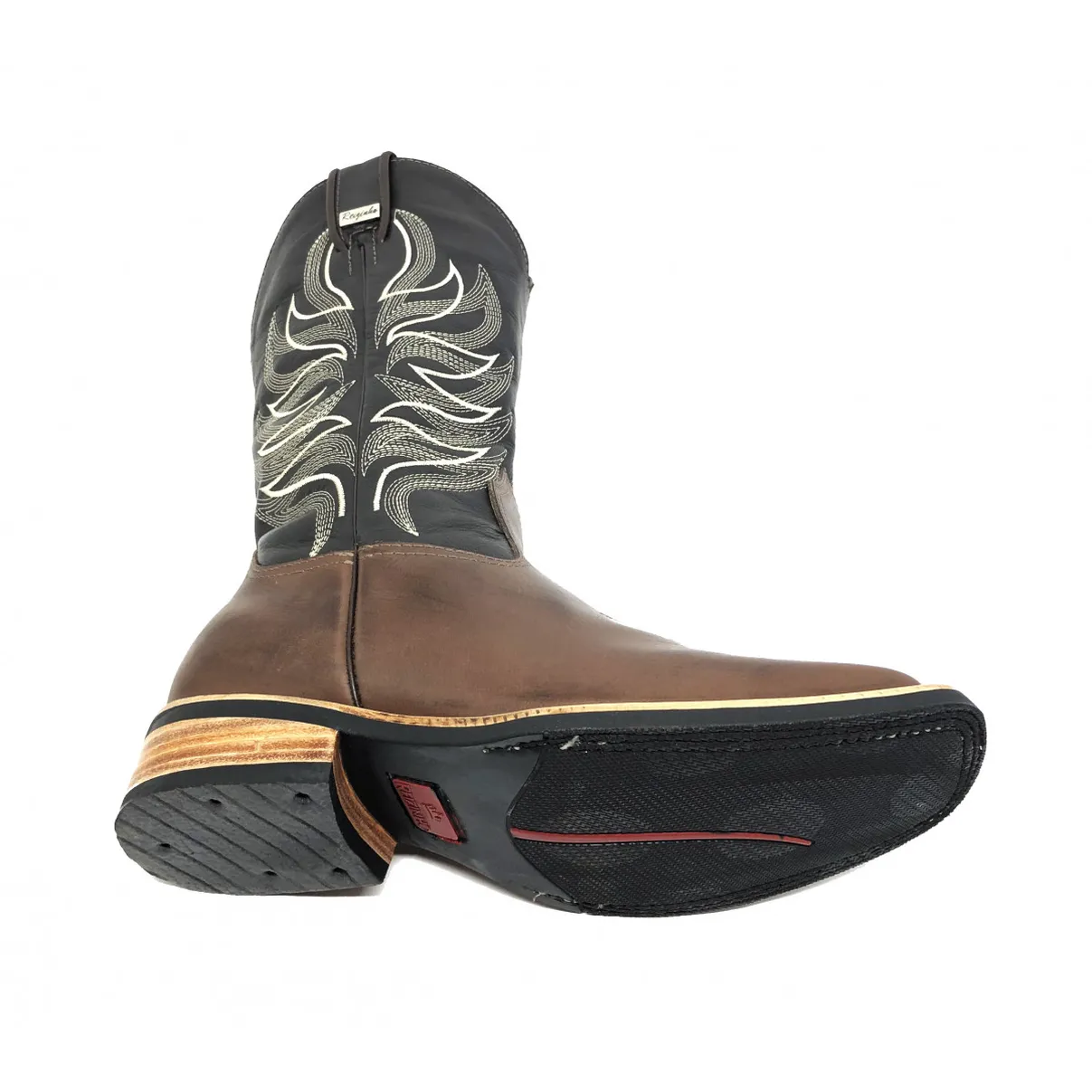 Bota de Couro Bovino Marrom Reforçada - 3 COSTURAS - CANO ALTO, BICO QUADRADO, SOLADO X-FLEX ARTESANAL