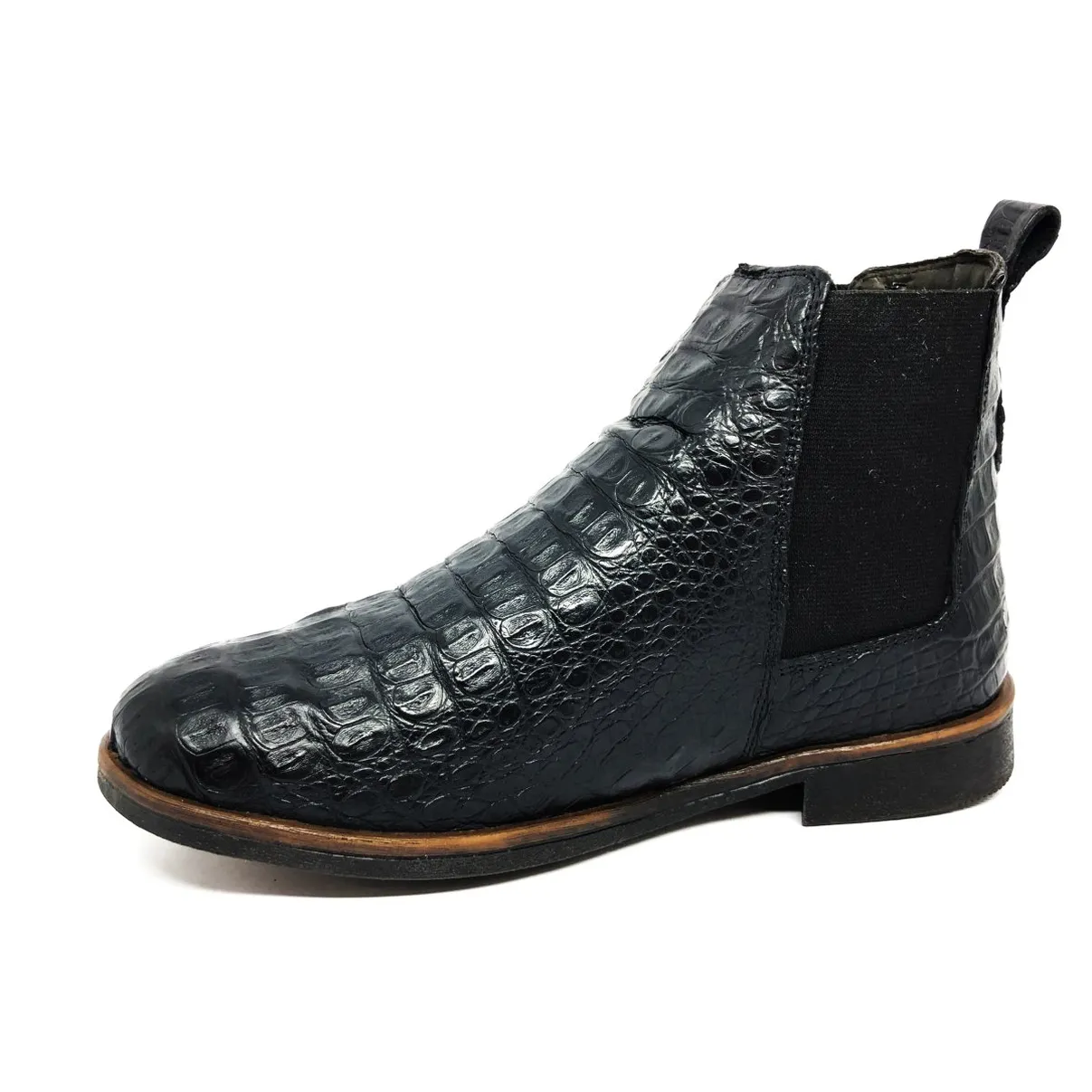 Bota de Couro de Jacaré Preto Casual Premium - CANO CURTO, BICO REDONDO, ​SOLADO FLEX COMFORT