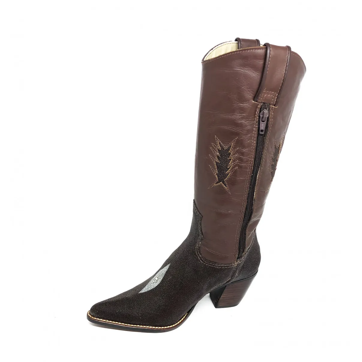 Bota Western Feminina de Arraia Café Apply - Cano Alto, Bico Fino