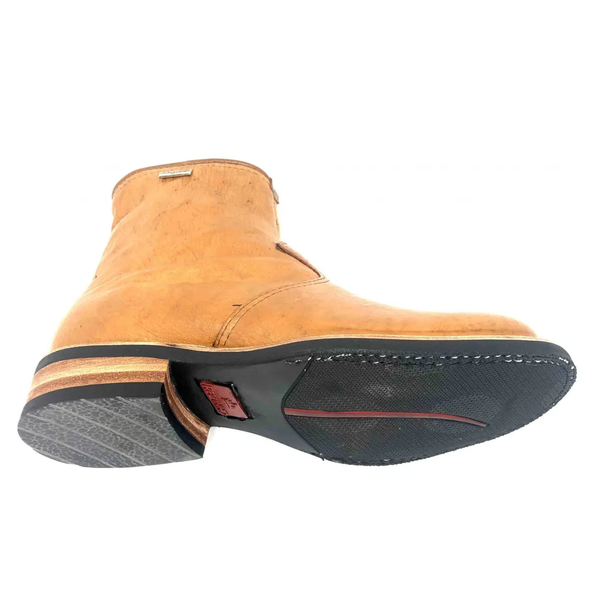 Bota de Barriga de Avestruz Conhaque - CANO CURTO, BICO REDONDO, SOLADO X-FLEX ARTESANAL
