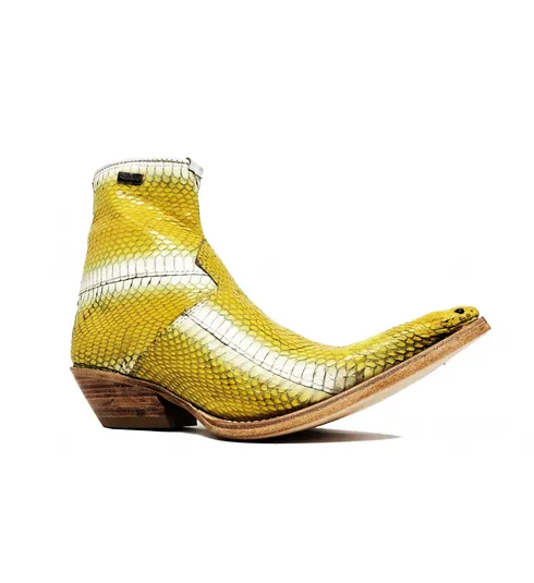 Bota de Cobra Naja Amarela com Cabeça - CANO CURTO, BICO FINO, ​SOLADO DE COURO ARTESANAL