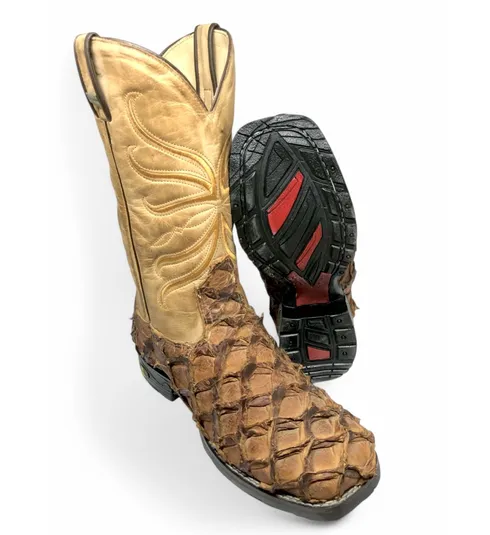 Bota Texana De Couro De Pirarucu Dry Leaf - Cano Alto, Bico Quadrado - Solado Flex Comfort | Reizinho Botas