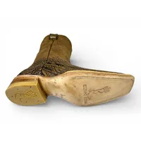 Bota Texana Reizinho Premium Inteira de Couro Legítimo de Bisão Black Cognac - Cano Médio, Bico Quadrado Médio - Solado - imagem 4