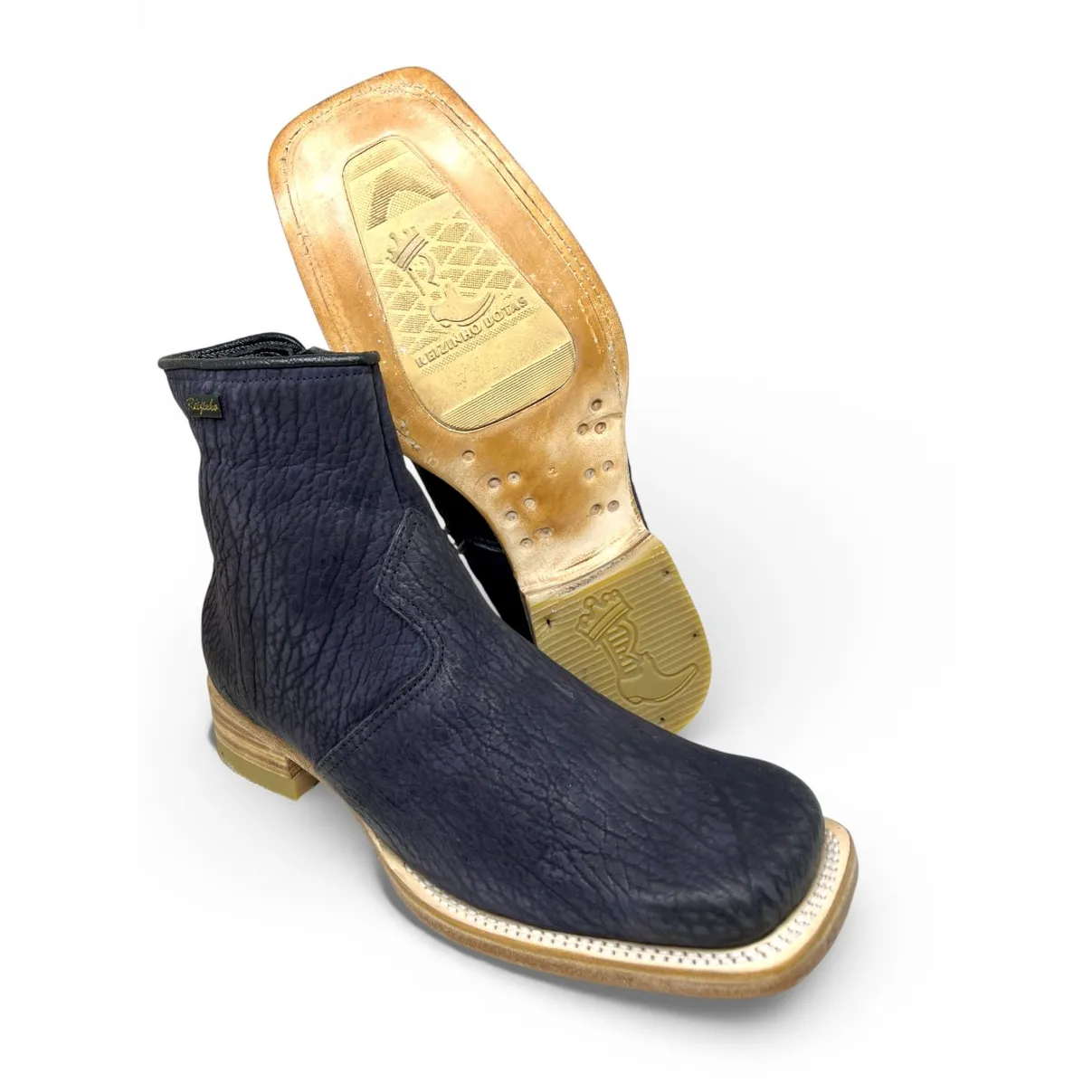 Bota Texana Reizinho Premium de Couro Legítimo de Lobo Marinho Preto Fosco - Cano Curto Zíper, Bico Quadrado - Solado de Couro Artesanal Injetado | Reizinho Botas