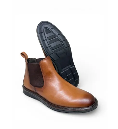 Bota Chelsea Alfa de Couro Bovino Marrom Havana - Cano Curto Elástico, Bico Redondo | Reizinho Botas