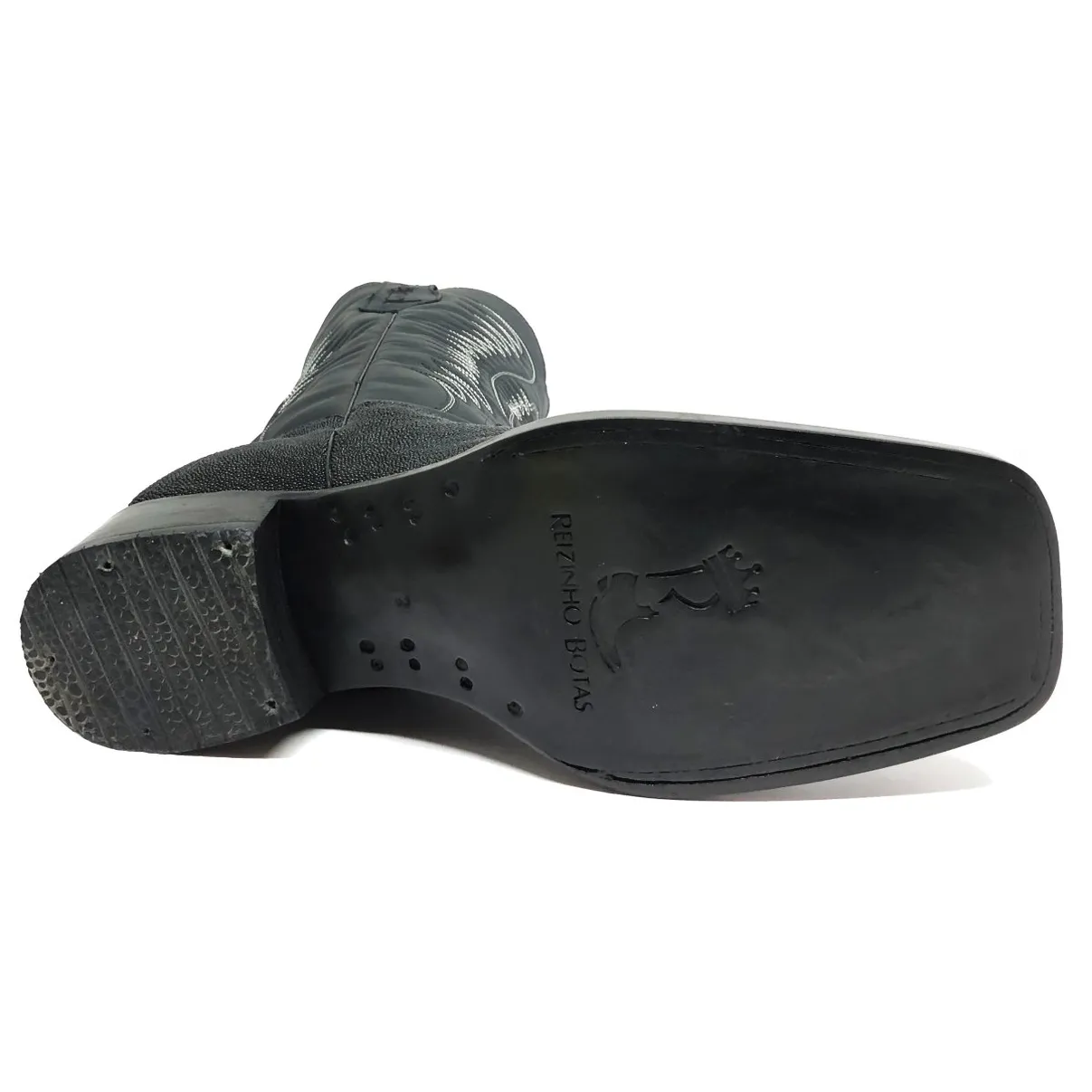 Bota Reizinho Premium Couro De Arraia Preta Limited Edition - Cano Alto, Bico Quadrado, Solado De Couro Artesanal