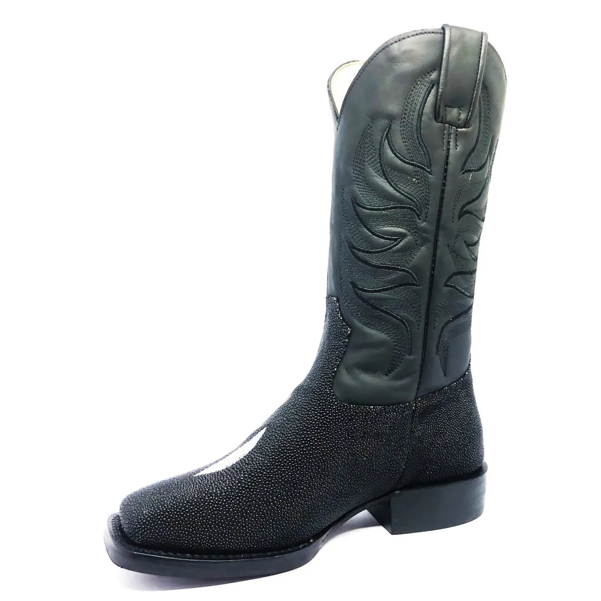Bota de Couro de Arraia Preta - Cano Alto, Bico Quadrado, Solado S-Flex Artesanal