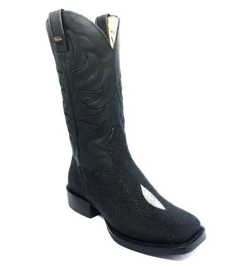 Bota de Couro de Arraia Preta - Cano Alto, Bico Quadrado, Solado S-Flex Artesanal