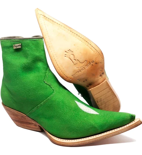 Bota Reizinho Premium Couro De Arraia Green Limited Edition - Cano Curto, Bico Fino, Solado De Couro Artesanal