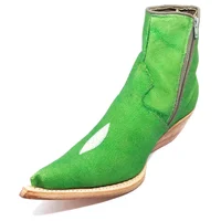 Bota Reizinho Premium Couro De Arraia Green Limited Edition - Cano Curto, Bico Fino, Solado De Couro Artesanal - imagem 4