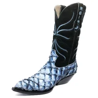 Bota Reizinho Premium Couro De Pirarucu Light Blue Limited Edition - Cano Alto, Bico Quadrado, Solado De Couro Artesanal - imagem 6