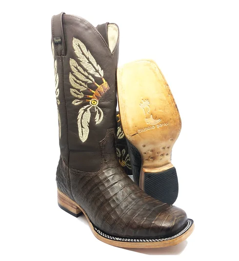 Bota Texana de Couro de Jacaré Marrom | Cano Alto Café | Bordado "Índio" | Reizinho Botas