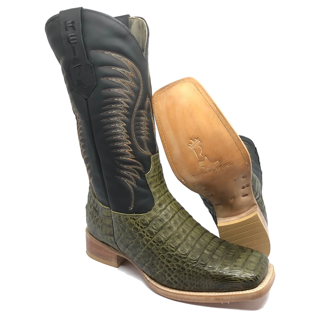 Bota Reizinho Premium Couro De Jacaré Verde Musgo Limited Edition - Cano Alto, Bico Quadrado, Solado De Couro Artesanal