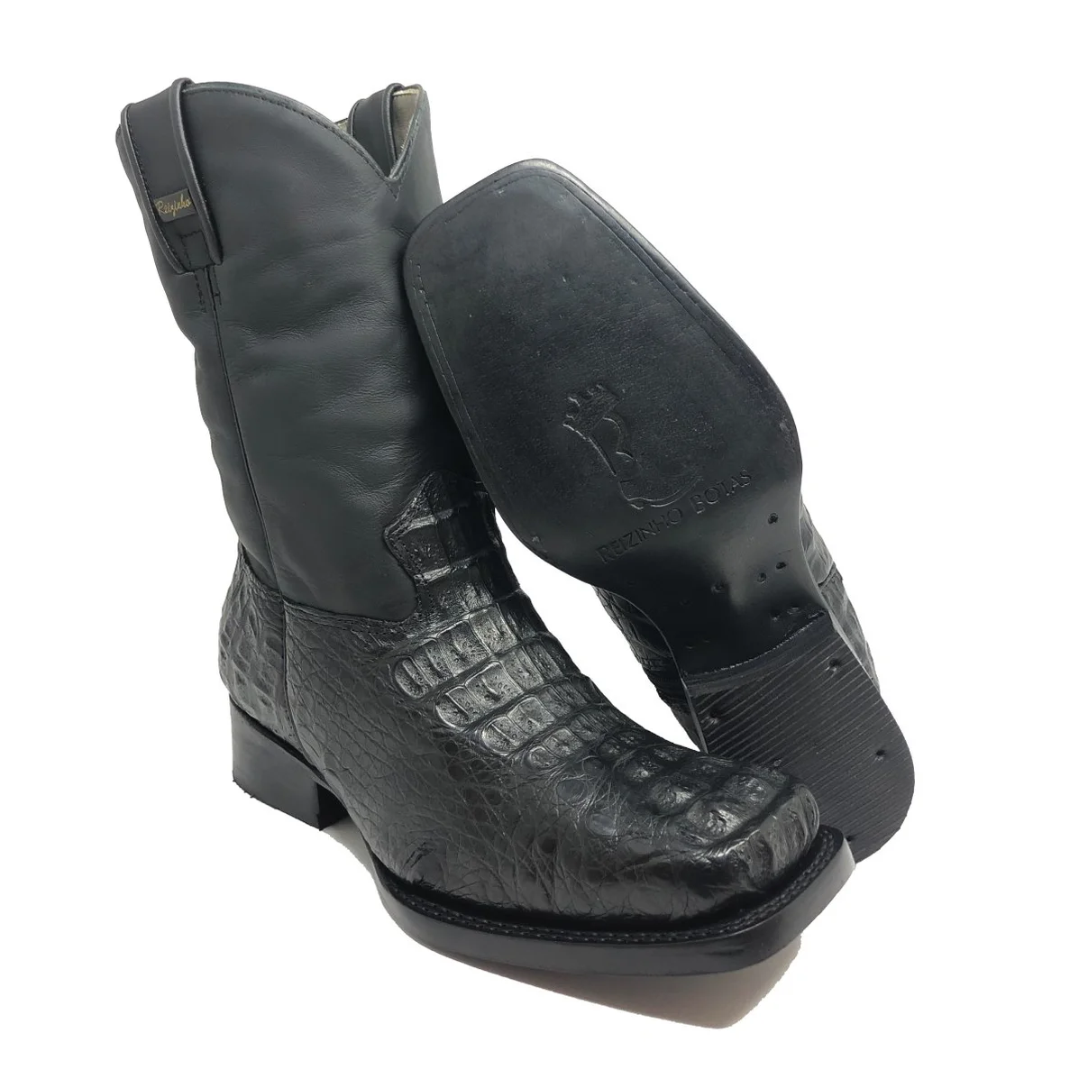 Bota Reizinho Premium Couro De Jacaré Preto Hornback Limited Edition - Cano Médio, Bico Quadrado, Solado De Couro Artesa