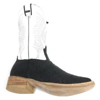 BOTA DE ARRAIA PRETA - CANO ALTO, BICO QUADRADO, ​SOLADO DE COURO ARTESANAL - imagem 3
