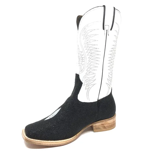 BOTA DE ARRAIA PRETA - CANO ALTO, BICO QUADRADO, ​SOLADO DE COURO ARTESANAL