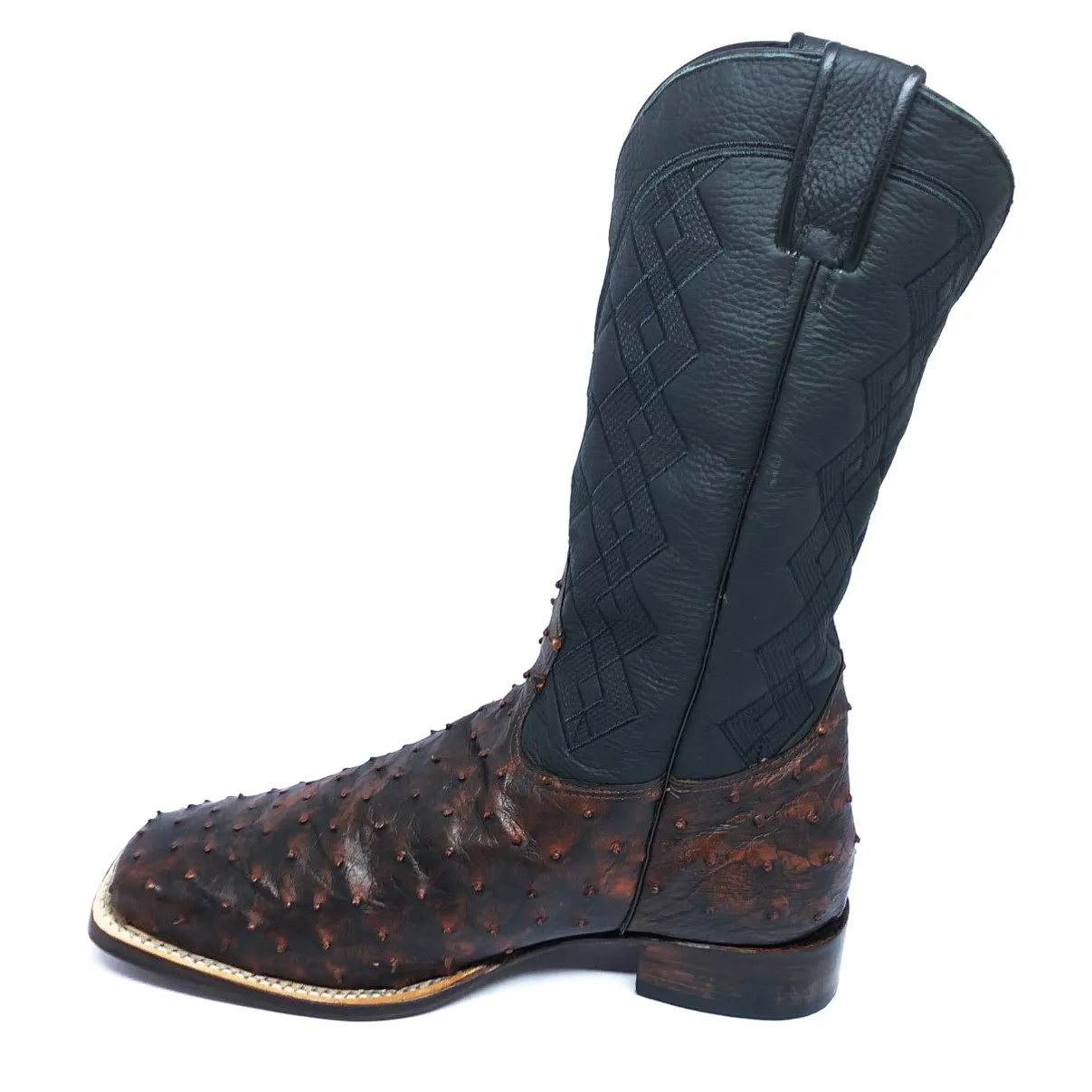 Bota De Couro De Avestruz Cheio BloodWine - Cano Alto, Bico Quadrado, Solado De Couro Artesanal