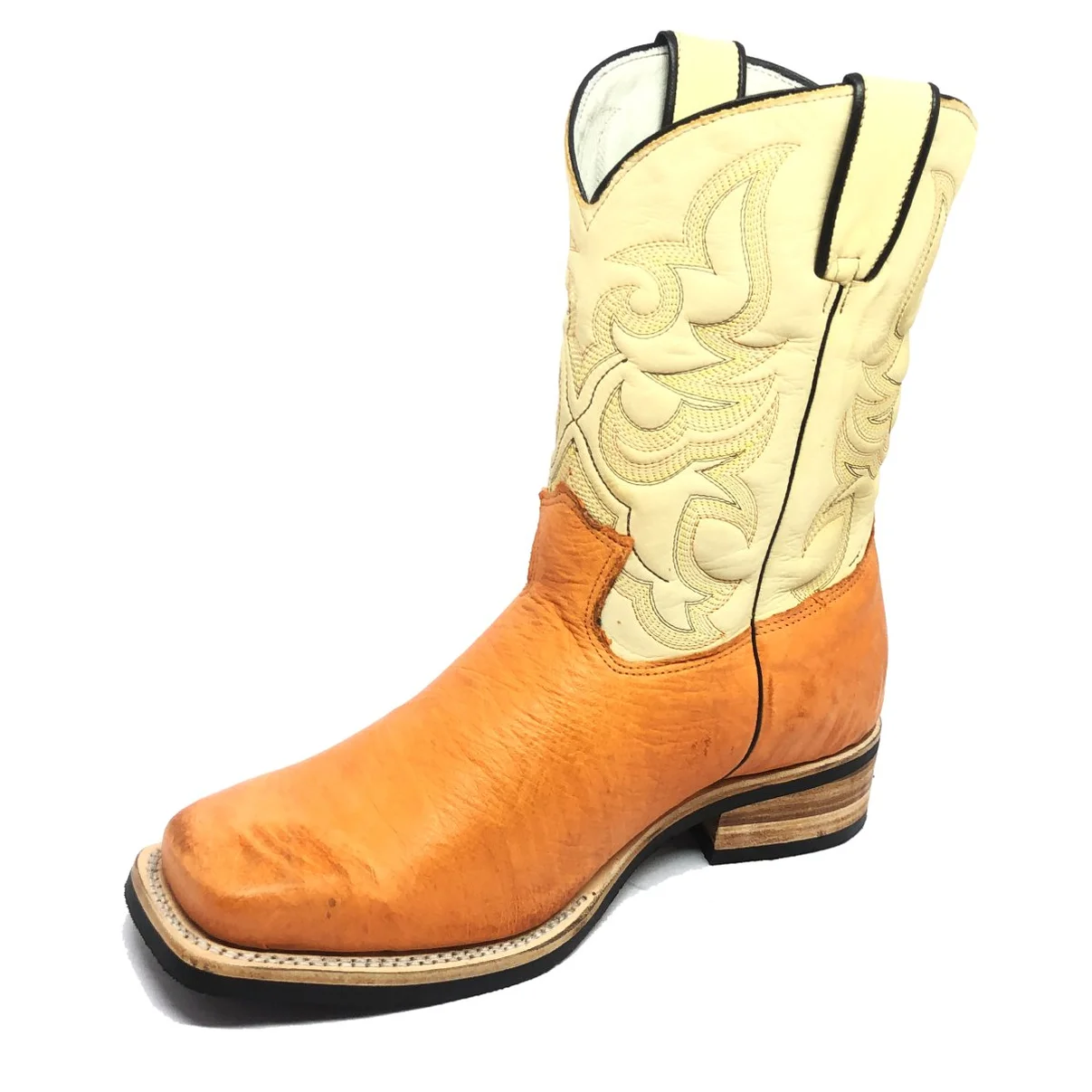 Bota De Couro De Barriga De Avestruz Conhaque - Cano Médio, Bico Quadrado, Solado X-Flex Artesanal