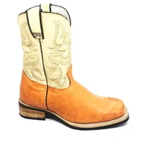 Bota De Couro De Barriga De Avestruz Conhaque - Cano Médio, Bico Quadrado, Solado X-Flex Artesanal - imagem 3