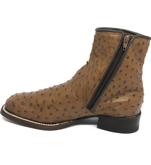 Bota De Couro De Avestruz Cheio Marrom Tabaco - Cano Curto De Zíper, Bico Quadrado, Solado De Couro Artesanal