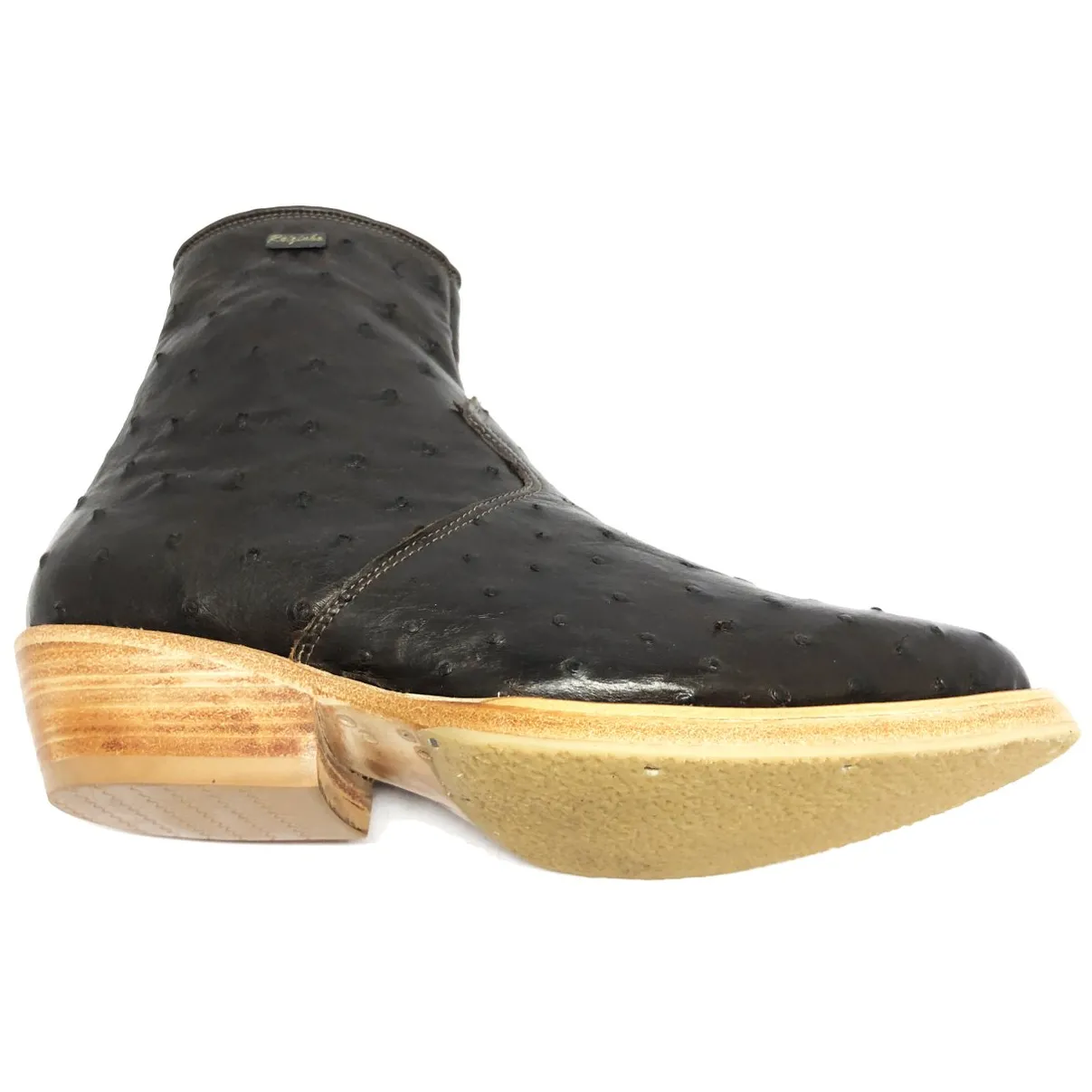 Bota De Couro De Avestruz Cheio Marrom Café - Cano Curto De Zíper, Bico Fino Arredondado, Solado De Couro Artesanal