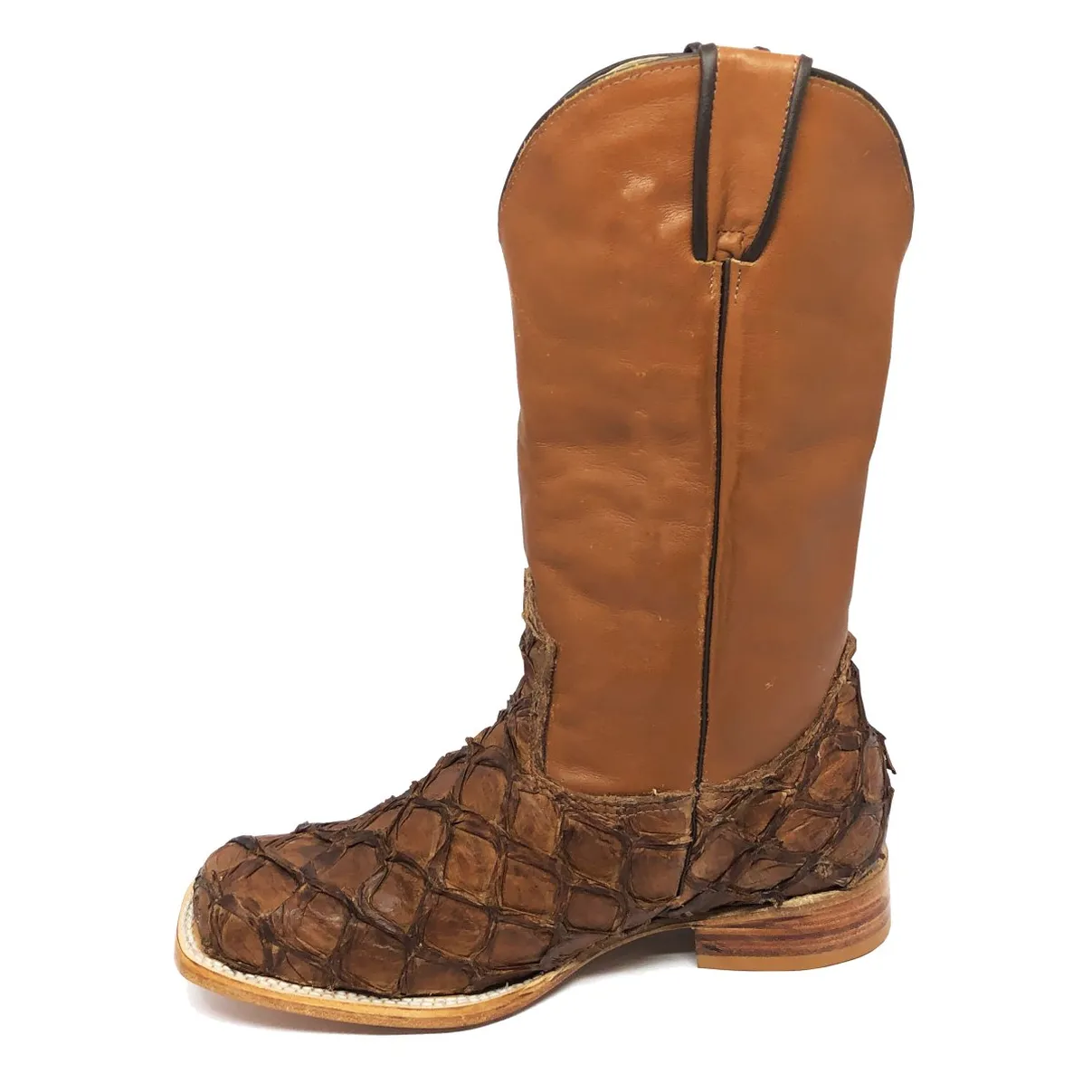 Bota Texana de Couro Legítimo de Pirarucu Dry leaf - Cano Alto, Bico Quadrado - Solado de Couro Artesanal | Reizinho Bot