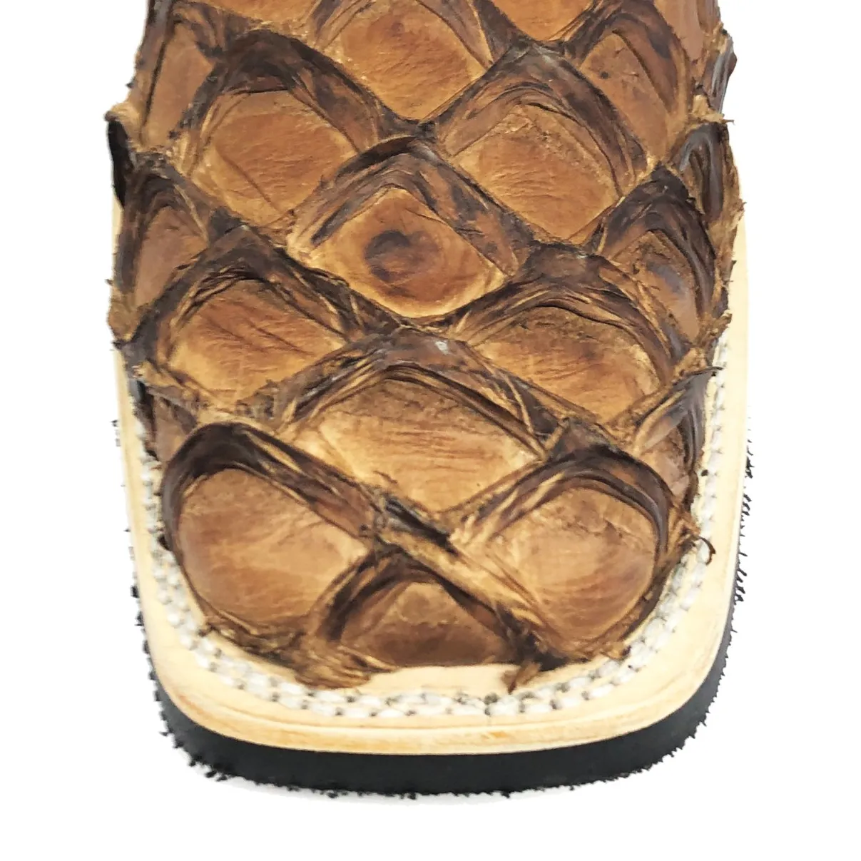 Bota Texana de Couro Legítimo de Pirarucu Dry Leaf - Cano Alto, Bico Quadrado - Solado X-Flex Artesanal
