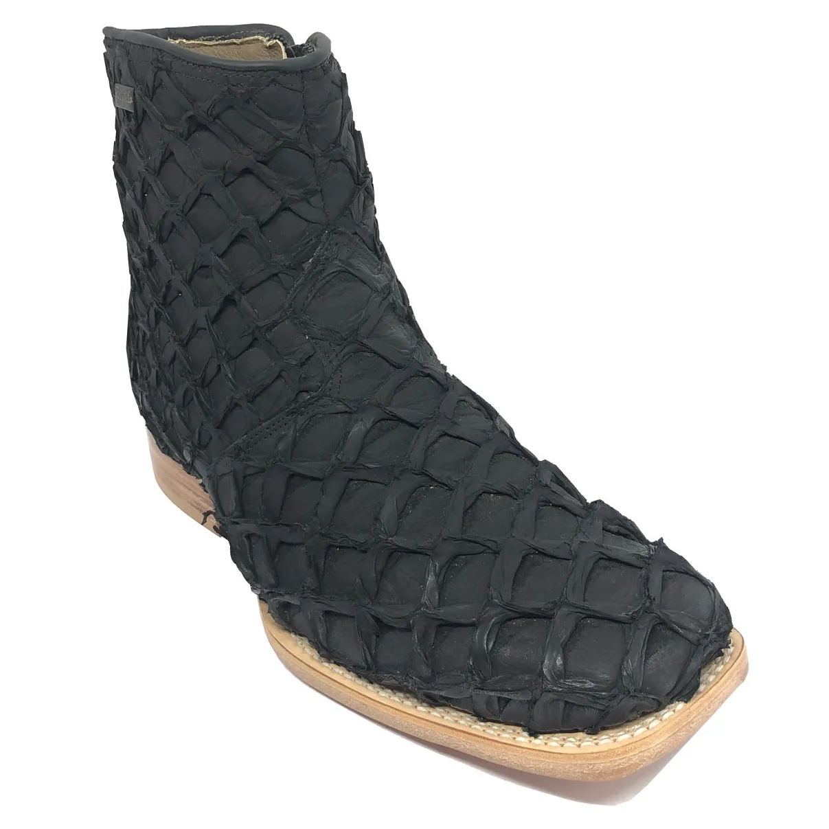 Bota Texana de Couro Legítimo de Pirarucu Preto - Cano Curto, Bico Quadrado - Solado de Couro Artesanal